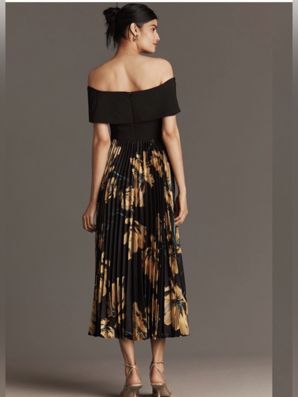 NWT $265 #NUULY #Hutch.Size6.  Black Dress with Yellow-Gold Floral Print - Picture 4 of 6